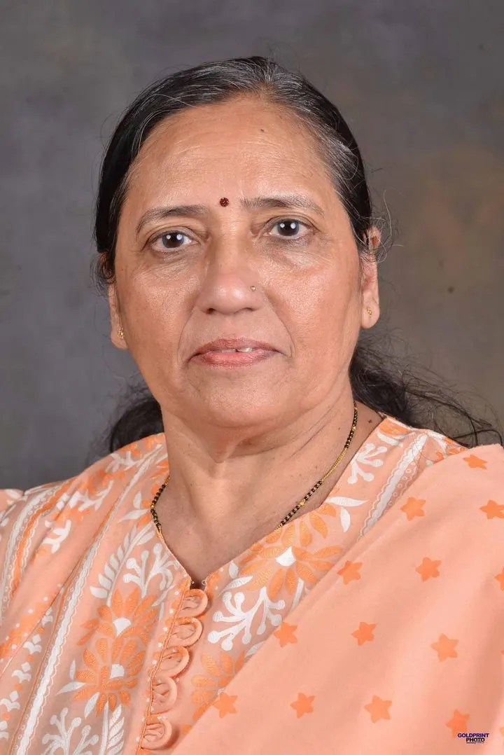 Mrs Keshav, Bursar